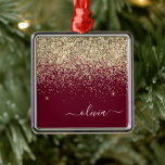 Glitter Girly Monogram Glam Metalen Ornament<br><div class="desc">Glitter monogram en kerstversiering met Initiaal en gouden en Bourgogne. Dit maakt de perfecte liefhebbende 16 verjaardag,  bruiloft,  vrijgezellenfeest,  verjaardagsdag,  baby shower of vrijgezellenfeest voor iemand die van luxe glam en stijl houdt.</div>