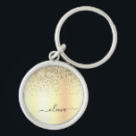 Glitter Metal Monogram Glam Name Gold Glitter Sleutelhanger<br><div class="desc">Gold Faux Folie Metallic Sparkle Glitter Brushed Metal Monogram Name Keychains (Sleutelhanger). Dit maakt de perfecte liefhebbende 16 verjaardag,  bruiloft,  vrijgezellenfeest,  verjaardagsdag,  baby shower of vrijgezellenfeest voor iemand die van luxe glam en stijl houdt.</div>