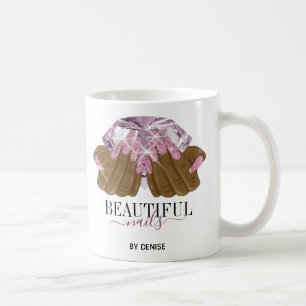 glitter nagelzout vrouw handnagels technicus koffiemok