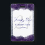 Glitter Personalized Paars Silver 21st Birthday Badge<br><div class="desc">Elegant 21ste verjaardagsbadge met persoonlijke naam en datum voor uw viering. Zilverglitter en paarse waterverf met glans. Mooie typografie.</div>