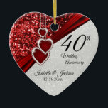 ⭐ Glitter Red Ruby 40th Jubileum 💕 Keepslag Keramisch Ornament<br><div class="desc">⭐ ⭐ ⭐ 5 sterren Review. 🥇 EEN ORIGINEEL KOPYRIGHT ART ONTWERP VAN Donna Siegrist ALLEEN BESCHIKBAAR OP ZAZZLE! 40e, 52e of 80e Ruby Wedding Jubileum Keepomwille Design Ornament. Dit mooie ornament wordt een hit met dat speciale paar of die persoon of personen. Het zou ook goed werken voor alle...</div>