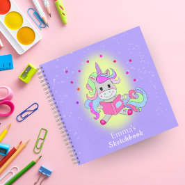 Glitter Unicorn die haar boek leest