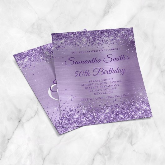 Glitterend paars folie monogram 50ste verjaardag u flyer