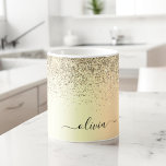 Glitterende Metal Monogram Glam Naam Koffiemok<br><div class="desc">Gouden Nep Folie Metaalachtige Glitter Geborsteld Metaal Monogram Naam en Initiaal Koffiebeker of Mok. Dit is het perfecte cadeau voor sweet 16 verjaardag,  bruiloft,  bruidsfeest,  jubileum,  babyfeestje of vrijgezellenfeest voor iemand die van glamour luxe en chic stijl houdt.</div>