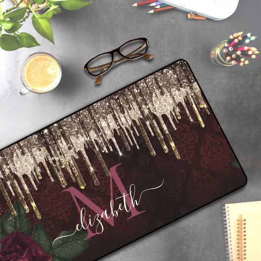 Glittermonogram voor rode bloemgoud bureaumat