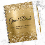 Glittery Gold Foil 30th Birthday Guestbook Notitieboek<br><div class="desc">Creëer je eigen gastenboek voor haar 30e verjaardagsfeest in dit lege notitieboek. Meisjes faux sparkly,  goudglitter op de boven- en onderrand,  over een gouden gele metalen achtergrond. U kunt de doopvontstijl en grootte aanpassen zoals nodig.</div>