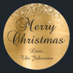 Glittery Gold Foil Merry Christmas Family Ronde Sticker<br><div class="desc">Fancy kalligrafie Vrolijk kerstpakket verzegelen stickers voor uw vakantie wenskaarten. Pas de lettergrootte of -stijl aan voor uw familienaam indien nodig. De sprankelende gouden glitter en gouden geborstelde metallic stijl folie zijn digitale kunstelementen die printen als een foto.</div>