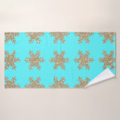 Glittery Gold Snowflakes Patronen Turquoise Blue Badhanddoek (Badhanddoek)
