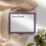 Glittery Paars & Silver - Hartelijk dank voor uw p Bedankkaart<br><div class="desc">Deze trendy platte kaart is voorzien van een vetgedrukt lettertype aan de voorzijde met een gelaagde vormgeving in zilveren glitter en wit,  en een stevig gekleurde achtergrond. Voeg jouw tekst toe gebruikend de vorm van de sjabloon. Verander de doopvont,  de lay-out en de kleuren gebruikend de Customize eigenschap.</div>