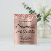 Glittery Roos Goud Fancy Monogram 80ste Verjaardag Uitnodiging Briefkaart (Staand voorkant)