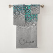 Glittery Silver Leopard Turquoise gepersonaliseerd Bad Handdoek (Insitu)