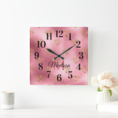 Glittery Sparking Blush Pink Gold Monogram Naam Vierkante Klok (Huis)