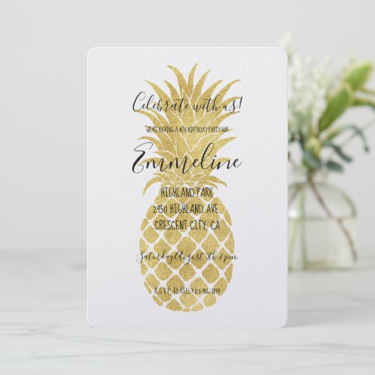 Glitzy Pineappels Birthday Kaart (Staand voorkant)