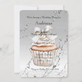 Glitzy Silver White Cupcake Bow Birthday Kaart (Voorkant)