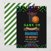 Gloed in de donkere basketbal verjaardagsuitnodigi kaart (Voorkant / Achterkant)