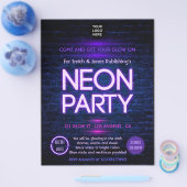 Gloed in de uitnodiging van de Dark Neon Corporate Flyer (Enkel)
