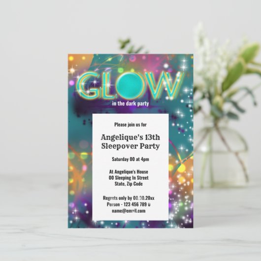 Gloed in het donkerneonfeest kaart (Staand voorkant)