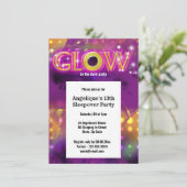 Gloed in het duistere kinder neonfeest kaart (Staand voorkant)