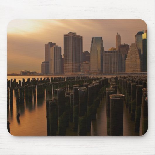 Gloed van zonsondergang tijdens de stormachie over muismat (Voorkant)