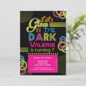 Gloeiend meisje verjaardag neon licht kaart (Staand voorkant)