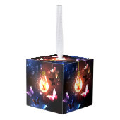 Gloeiende gloeilamp met nachtvlinders decoratie (Achter hoekig)