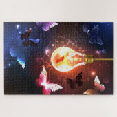 Gloeiende gloeilamp met nachtvlinders legpuzzel (Horizontaal)
