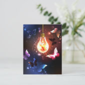 Gloeiende gloeilamp met nachtvlinders save the date (Staand voorkant)
