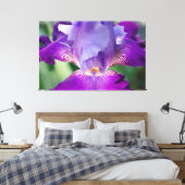 Gloeiende Iris Natuur / Bloemen / Botanische Foto Canvas Afdruk (Insitu (Slaapkamer))