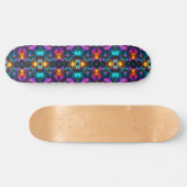 gloeiende minerale rotsformaties persoonlijk skateboard (Horizontaal)