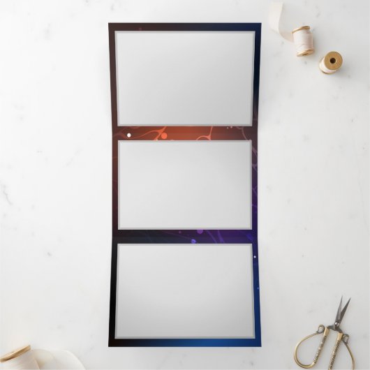 Gloeiende Nachtvlinders Drieluik Uitnodiging (Binnen)