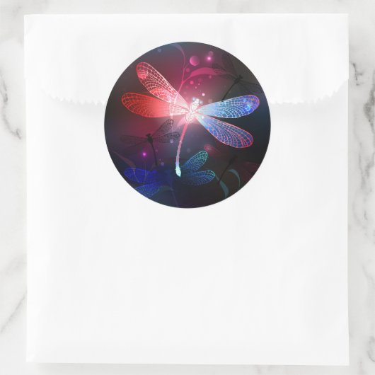 Gloeiende rode libel ronde sticker (Tas)