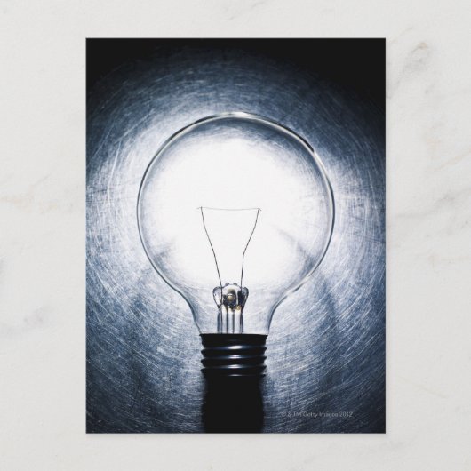 Gloeilamp op Roestvrij staalachtergrond Briefkaart (Voorkant)