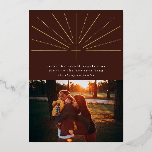 Glory op de Rode Kerstfotokaart van de Newborn Kin Folie Uitnodiging (Voorkant)