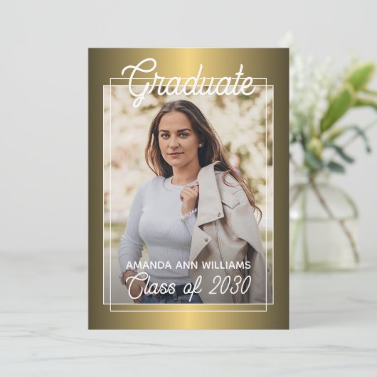 Glossy Gold Minimalist Afstuderen Aankondiging (Staand voorkant)