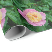 Glossy Pink Peony met Green Leaves Craft Cadeaupapier (Rol Hoek)