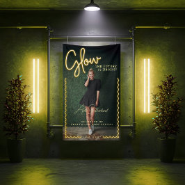 Glow Future is een vrolijk geel neon Afstuderen Spandoek