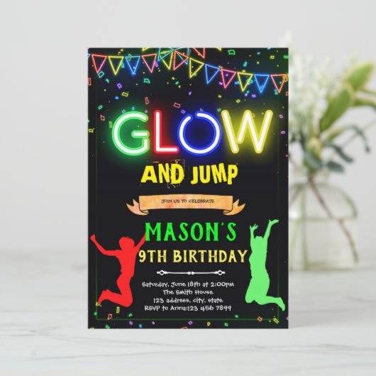Glow jump verjaardagsuitnodiging kaart (Staand voorkant)