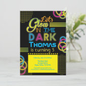 Glow party uitnodiging. Laten we gloeien op donker Kaart (Staand voorkant)