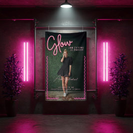 Glow The Future is een vrolijk roze neon Afstudere Spandoek