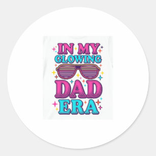 Glowing Dad Era Vintage Gravure Shirt Ontwerp_1 Ronde Sticker