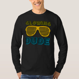 Glowing gastheer feest 80s vintage retro kleurrijk t-shirt