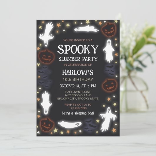 Glowing Ghosts Pumpkins Bats Spooky Slumber Party Kaart (Staand voorkant)