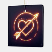 glowing image of a heart with cupid's arrow keramisch ornament (Links)