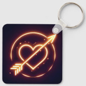 glowing image of a heart with cupid's arrow sleutelhanger (Achterkant)