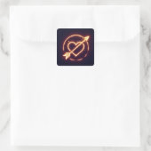 glowing image of a heart with cupid's arrow vierkante sticker (Tas)