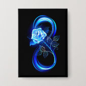 Glowing infinity with blue rose button (Voorkant)