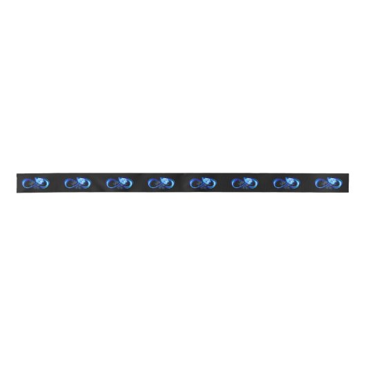 Glowing infinity with blue rose satijnen lint (Voorkant)