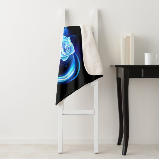 Glowing infinity with blue rose sherpa deken (In situ)