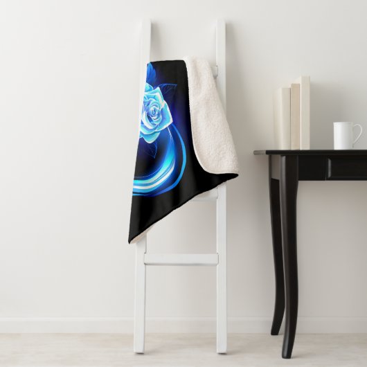 Glowing infinity with blue rose sherpa deken (In situ)