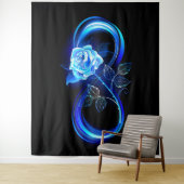 Glowing infinity with blue rose wandkleed (In situ)